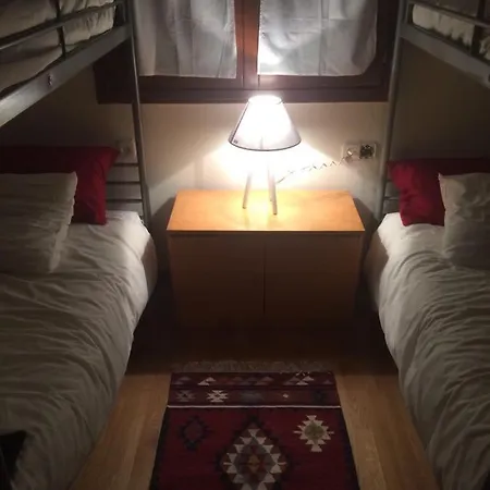 Tanau Appartement *